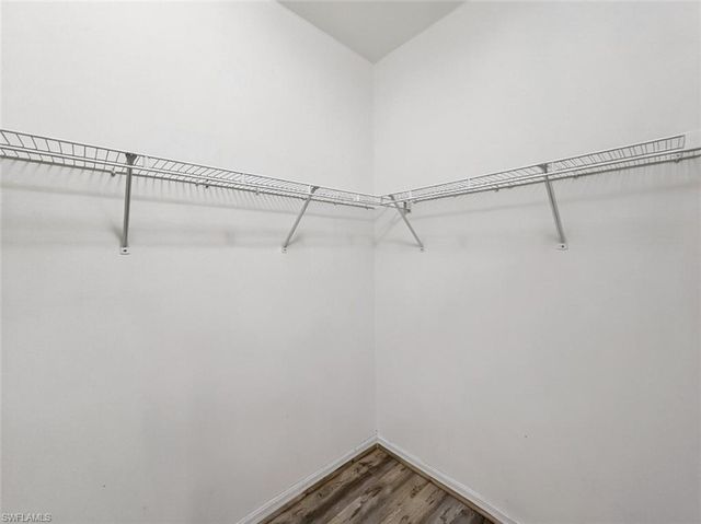 8175 Celeste DR 1229, Naples, FL 34113