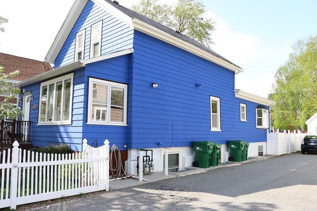 50 Myrtle St A, Medford, MA 02155