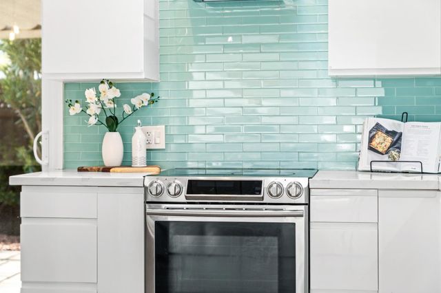 3151 Ramona Street, Palo Alto, CA 94306