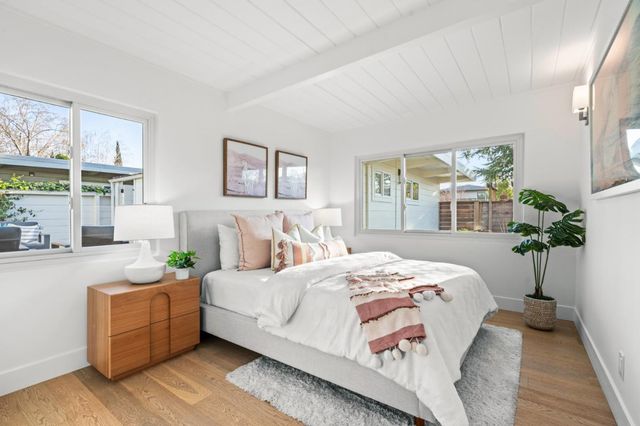 3151 Ramona Street, Palo Alto, CA 94306