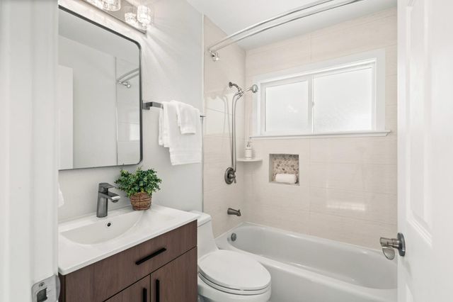 3151 Ramona Street, Palo Alto, CA 94306