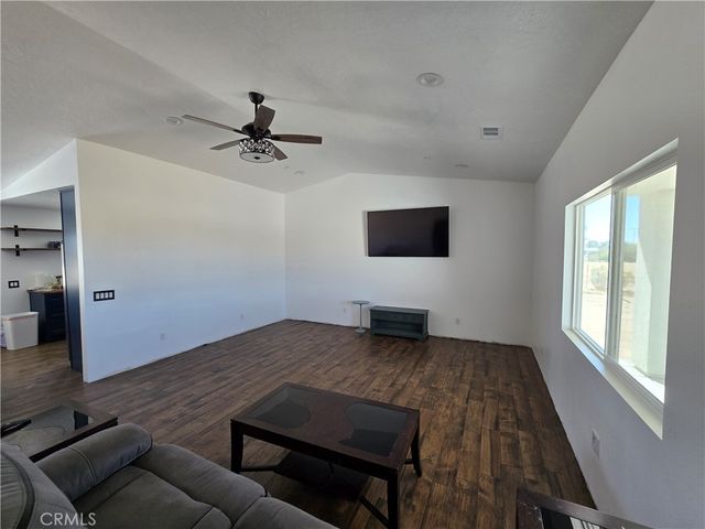 10783 goss Road, Victorville, CA 92392