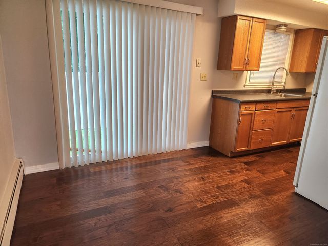 617 Center Street D, Manchester, CT 06040