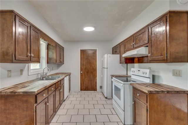 4153 Indian Manor Drive, Stone Mountain, GA 30083