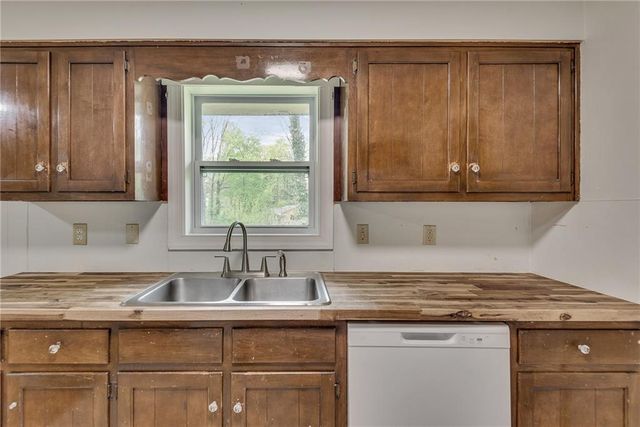 4153 Indian Manor Drive, Stone Mountain, GA 30083