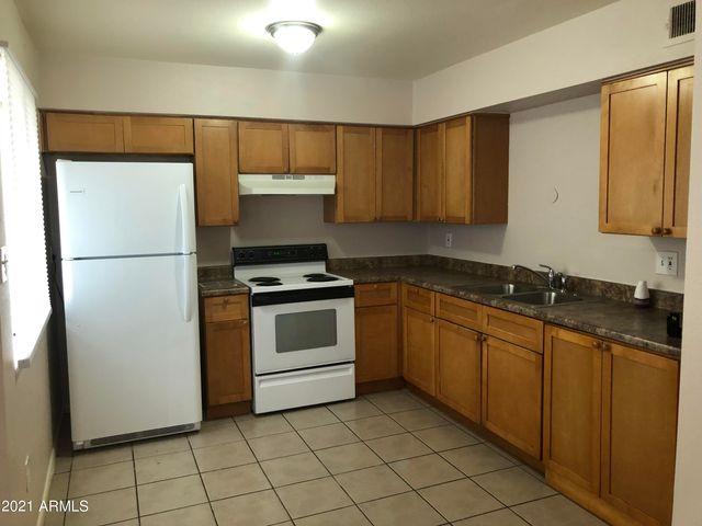 1138 W Dragoon Circle, Mesa, AZ 85210