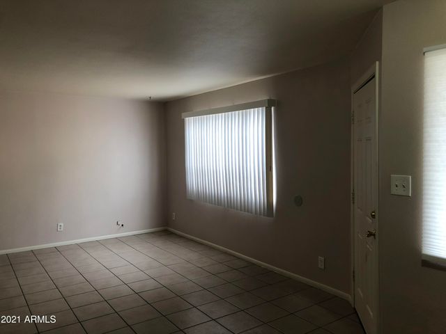 1138 W Dragoon Circle, Mesa, AZ 85210