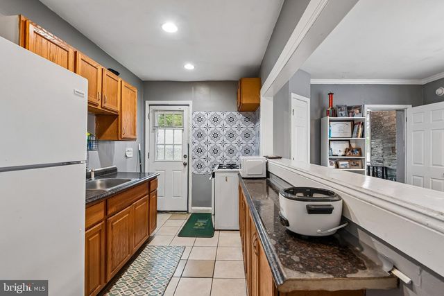 2824 FLEETWOOD AVE, Baltimore, MD 21214