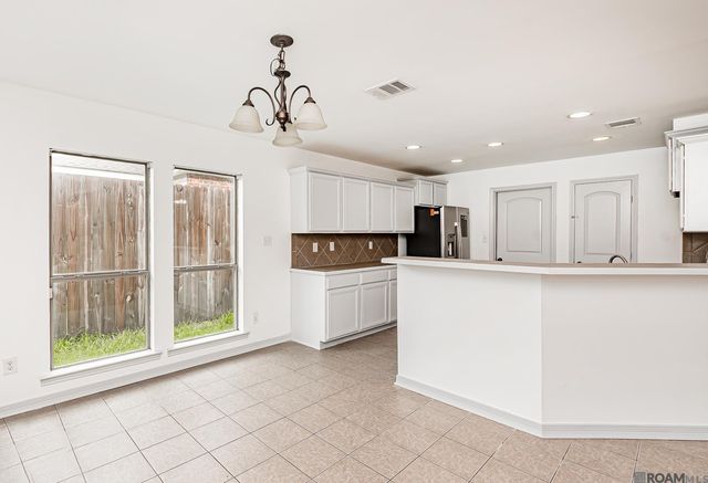 17267 Cherry Creek Dr, Prairieville, LA 70769