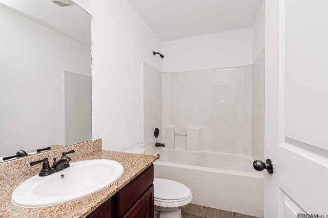 17267 Cherry Creek Dr, Prairieville, LA 70769
