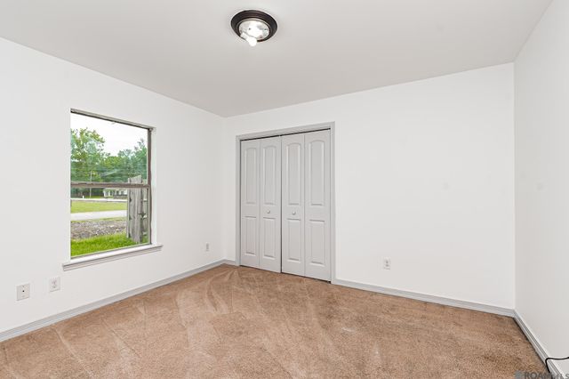 17267 Cherry Creek Dr, Prairieville, LA 70769
