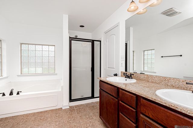 17267 Cherry Creek Dr, Prairieville, LA 70769