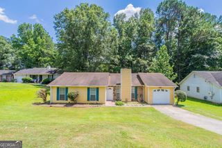 424 Sir Winston Court, Jonesboro, GA 30238