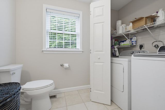 4 Hampshire Hills Drive, Bow, NH 03304