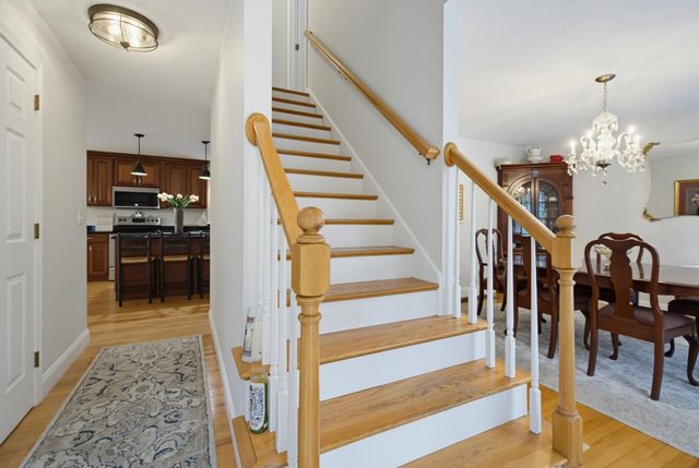 4 Hampshire Hills Drive, Bow, NH 03304