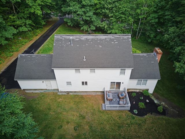 4 Hampshire Hills Drive, Bow, NH 03304