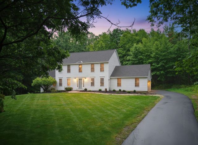 4 Hampshire Hills Drive, Bow, NH 03304