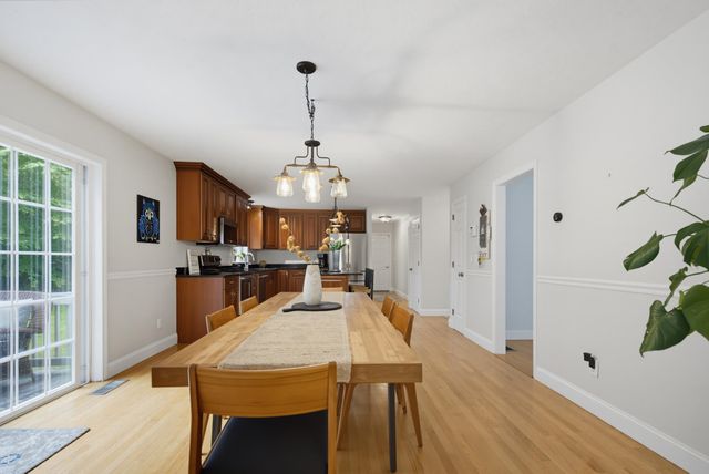 4 Hampshire Hills Drive, Bow, NH 03304