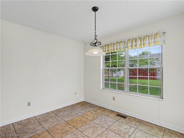 3500 E Prescott Circle, Cuyahoga Falls, OH 44223