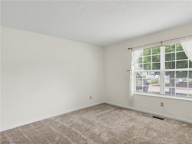 3500 E Prescott Circle, Cuyahoga Falls, OH 44223