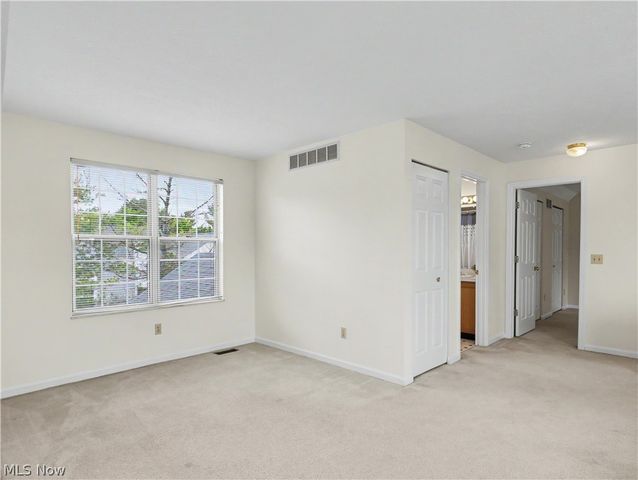 3500 E Prescott Circle, Cuyahoga Falls, OH 44223