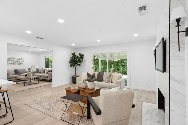 1089 Sand Bar Cir, Carmichael, CA 95608