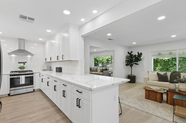 1089 Sand Bar Cir, Carmichael, CA 95608
