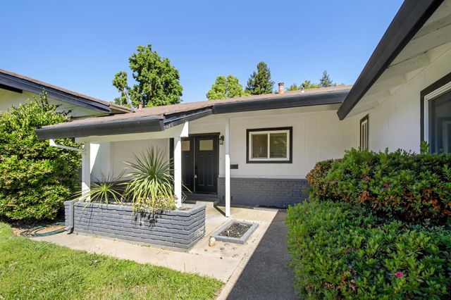 1089 Sand Bar Cir, Carmichael, CA 95608