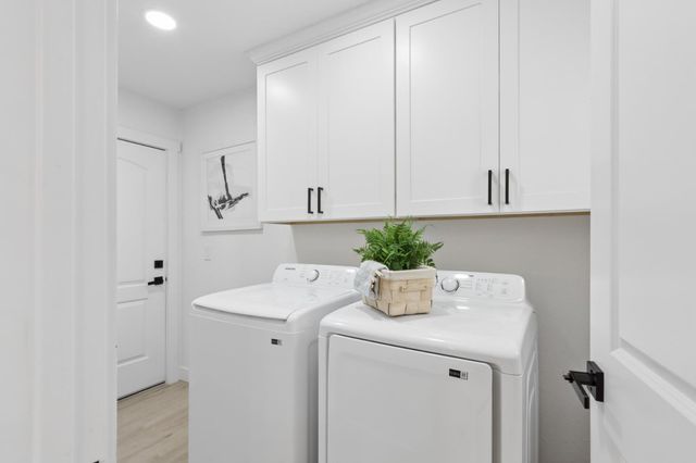 1089 Sand Bar Cir, Carmichael, CA 95608