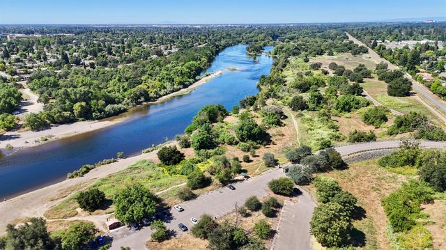 1089 Sand Bar Cir, Carmichael, CA 95608