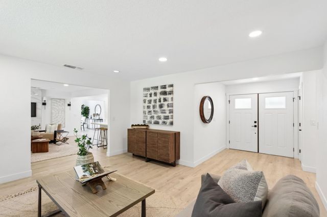 1089 Sand Bar Cir, Carmichael, CA 95608