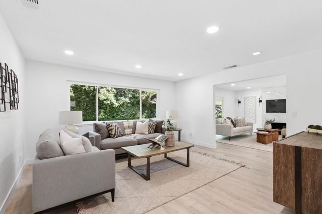 1089 Sand Bar Cir, Carmichael, CA 95608
