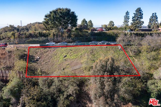 7315 W Pyramid Place, Los Angeles, CA 90046