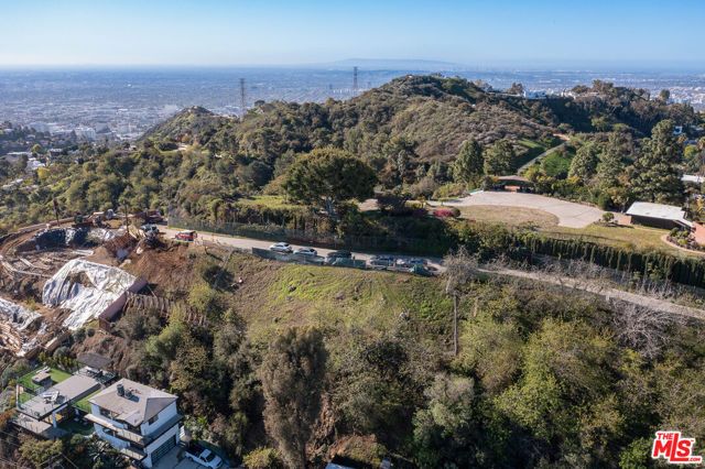 7315 W Pyramid Place, Los Angeles, CA 90046