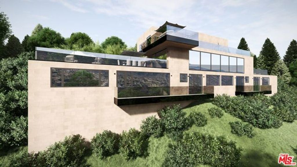 7315 W Pyramid Place, Los Angeles, CA 90046