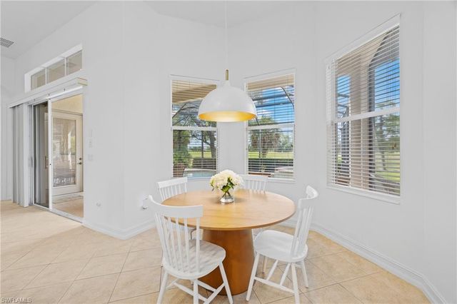 7828 Valencia CT, Naples, FL 34113