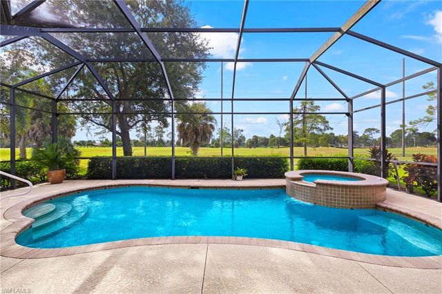 7828 Valencia CT, Naples, FL 34113