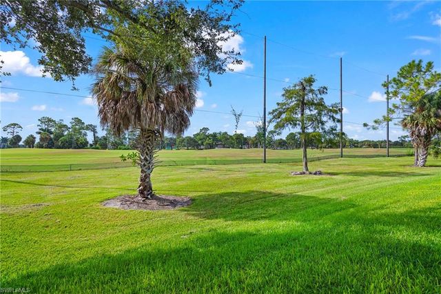7828 Valencia CT, Naples, FL 34113