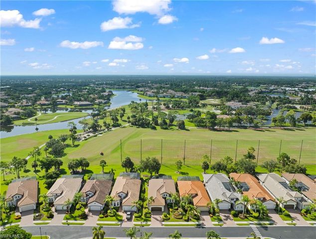 7828 Valencia CT, Naples, FL 34113