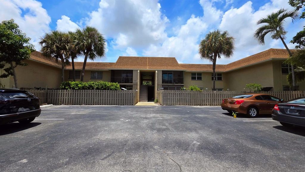 1301 NW 12th Avenue 417a, Boca Raton, FL 33486