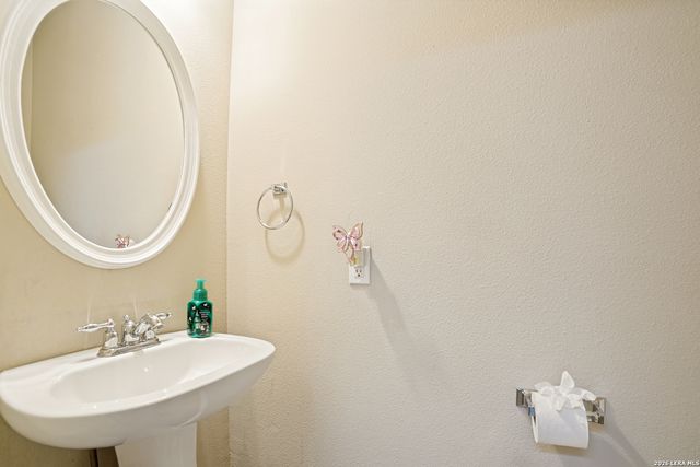 423 CATTLE RANCH DR, San Antonio, TX 78245