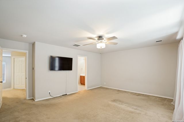 423 CATTLE RANCH DR, San Antonio, TX 78245