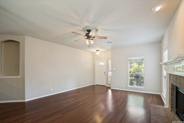 423 CATTLE RANCH DR, San Antonio, TX 78245