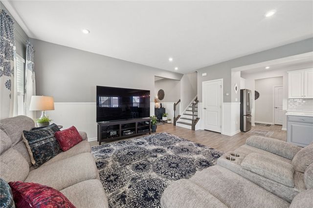 149 Red Horse Dr, Buffalo Twp, PA 16055