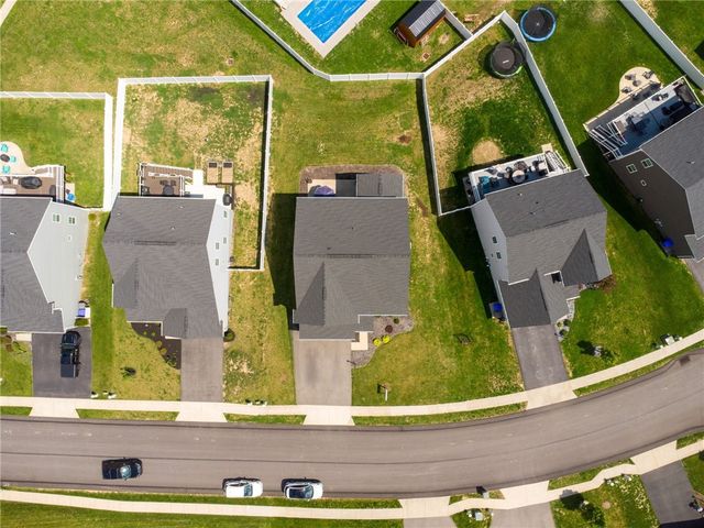 149 Red Horse Dr, Buffalo Twp, PA 16055