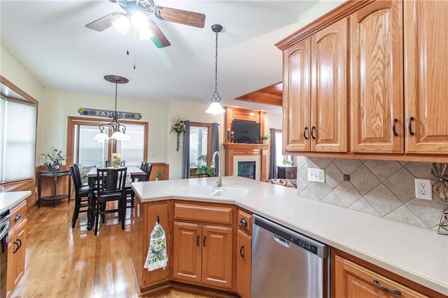 11209 Trevor Drive, Peculiar, MO 64078