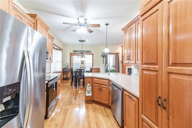 11209 Trevor Drive, Peculiar, MO 64078