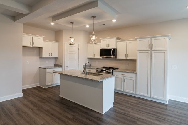 1590 Hidden Creek Trail, Clarksville, TN 37043