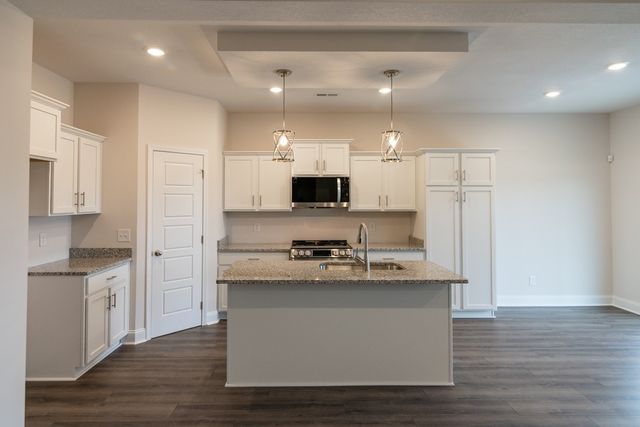 1590 Hidden Creek Trail, Clarksville, TN 37043