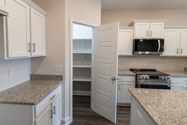 1590 Hidden Creek Trail, Clarksville, TN 37043
